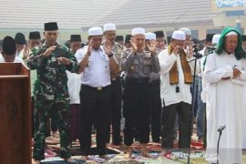 Masyarakat HST terus berharap hujan