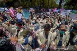 Unjuk Rasa Mahasiswa di Cimahi