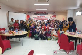 Telkom salurkan dana program kemitraan 2019