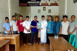 Haris Muda Siregar serahkan formulir calon bupati ke NasDem Labura