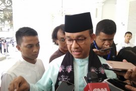 Anies : Jalur hukum unggahan Denny Siregar bukan prioritas utama DKI