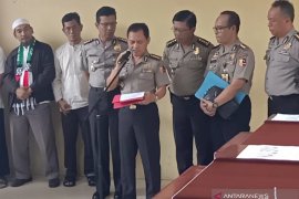 14 polisi korban aksi ricuh mahasiswa di MPR/DPR ditangani RS Polri