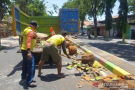 Fasilitas umum di Pamekasan rusak akibat demo rusuh mahasiswa