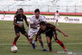 Kalah dari Persipura, pelatih PSM malah tidak kecewa