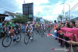 Tour de Banyuwangi Ijen, tersisa 85 pebalap di etape terakhir (Video)