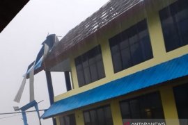 Puting beliung terjang Kantor Pajak Pratama Meulaboh