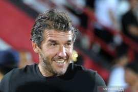 Mantan striker Jerman Karl-Heinz Riedle puji Stadion I Wayan Dipta
