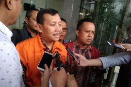 Untuk penyidikan kasus tersangka Iwa Karniwa, KPK panggil tiga saksi