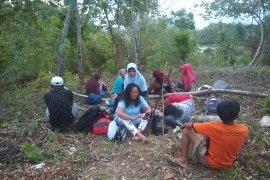 Warga Ambon kembali mengungsi ke lokasi ketinggian setelah gempa beruntun