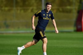 Unai Emery pastikan turunkan Tierney lawan Standard Liege