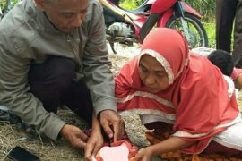 Bayi umur 2 hari dibuang di Siak, begini kondisinya
