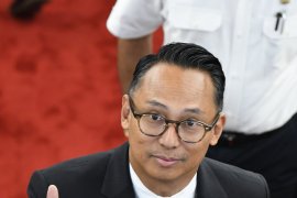 KPK periksa anggota DPR Nico Siahaan sebagai saksi kasus TPPU tersangka mantan Bupati Cirebon