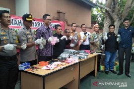 Kejari Bangka Selatan musnahkan barang bukti 44 perkara