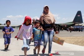 Pengungsi konflik Wamena tiba di Makassar Page 3 Small