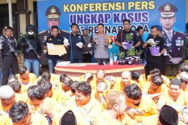 Polresta Sidoarjo ungkap 57 kasus narkoba dan ringkus 62 tersangka