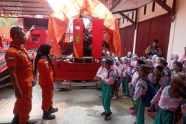 Basarnas Pekanbaru sosialisasi di SD