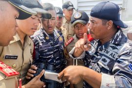 Memanusiakan komunikasi lewat konsep "komunikasih"