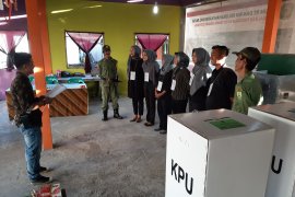 33 persen data calon pemilih Riau masih proses pembersihan