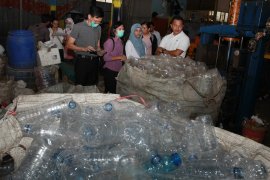 Govt to make plastic recycling mandatory for producers by 2029