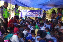 Ditlantas Polda Maluku lakukan pemulihan trauma  anak korban gempa