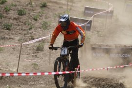 Khoiful Mukhib berburu poin UCI di Ternadi Park Kudus