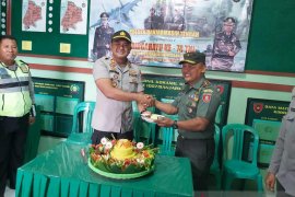 Momen HUT TNI, Kapolsekta jaga kekompakan dengan Danramil
