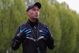 Direktur atletik Inggris mundur pascaskandal doping Salazar