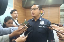 Enam polisi bawa senjata saat amankan unjuk rasa dinyatakan bersalah
