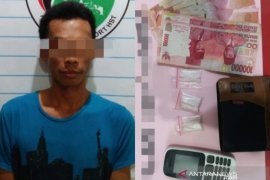 Polres HST berhasil mengamankan 10 paket sabu-sabu di Desa Hapulang