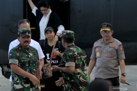 Panglima TNI fasilitasi pengungsi kembali  ke Wamena