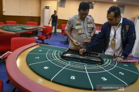 Tak berizin kasino Apartemen Robinson