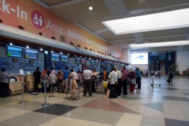 476 penerbangan di  Palembang tertunda selama musim asap