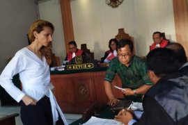 PN Denpasar tuntut warga Rusia sembilan bulan penjara
