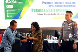 BPJS Ketenagakerjaan latih keselamatan berkendara bagi pekerja di Kota Palu