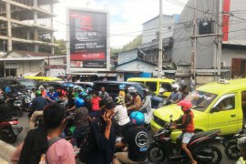 Gempa beruntun akibatkan ribuan warga cari dataran tinggi