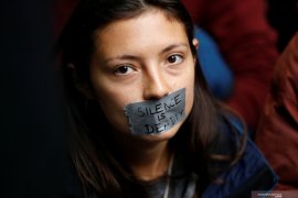 Polisi Belanda tahan 130 demonstran  kelompok Extinction Rebellion