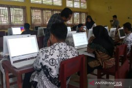 Guru SMKN Pesisir Selatan dibekali penggunaan software engineering