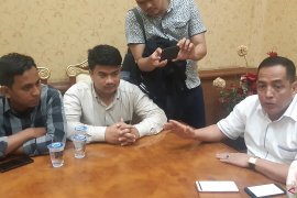 Terancam drop out karena berdemo, Mahasiswa UIN mengadu ke DPRD Riau