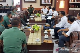 PLN UIP Kalbagbar jalin silaturahim dengan Pangdam XII/Tpr