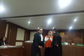 Wanita perekam video "Penggal Jokowi" divonis  bebas