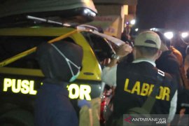 Ada cairan kimia, polisi geledah ulang rumah terduga teroris