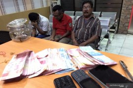 Tangkap pelaku judi Pilkades
