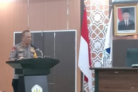 Kapolda Kalbar ajak mahasiswa untuk menjaga destinasi wisata alam