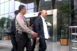 Saat berobat, KPK amankan Wali Kota Medan