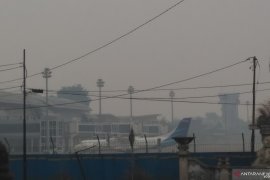 Haze compels two planes return to base