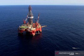 Harga minyak naik, kesepakatan perdagangan picu harapan permintaan energi