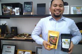 Jelajah kenikmatan rendang daging  ala Katuju Indonesia