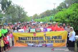 Kapolda-Pangdam Pattimura gowes harkamtibmas bersama masyarakat