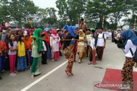 Festival Permainan Anak Nagari di Bukitinggi