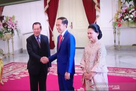 Presiden Jokowi tawarkan produk Inka ke PM Kamboja